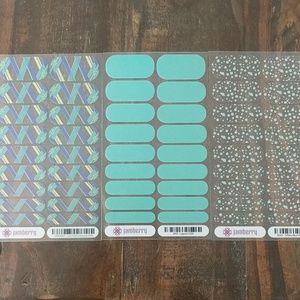 * Bundle* of 3 Nail Wraps